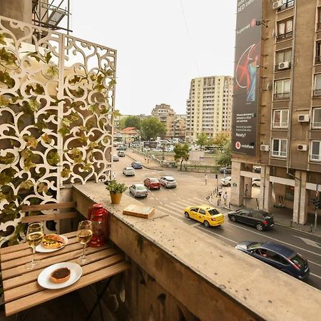 בוקרשט Vintage Elegance, Modern Comfort: 1Br Apartment Overlooking Calea Victoriei מראה חיצוני תמונה